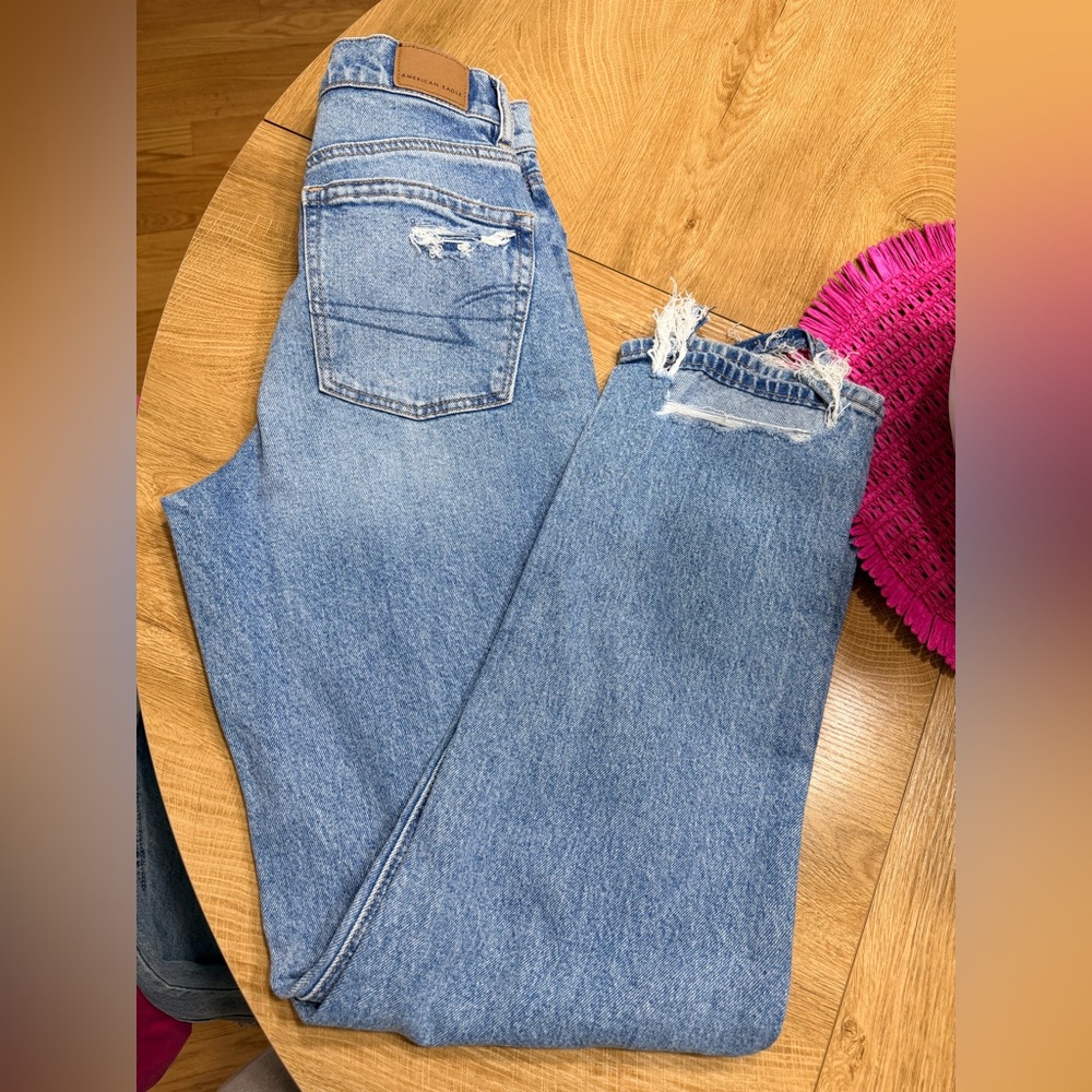 American Eagle Outfitters Ripped Light Blue Boyfriend Jeans - Picture 8 of 9